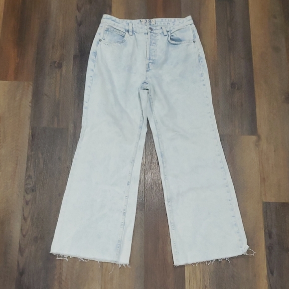 We The Free Flare Raw Hem Vintage Light Blue Wash Jeans Wide Leg - Picture 1 of 9